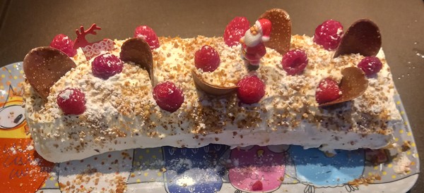 Buche roulée citron framboises