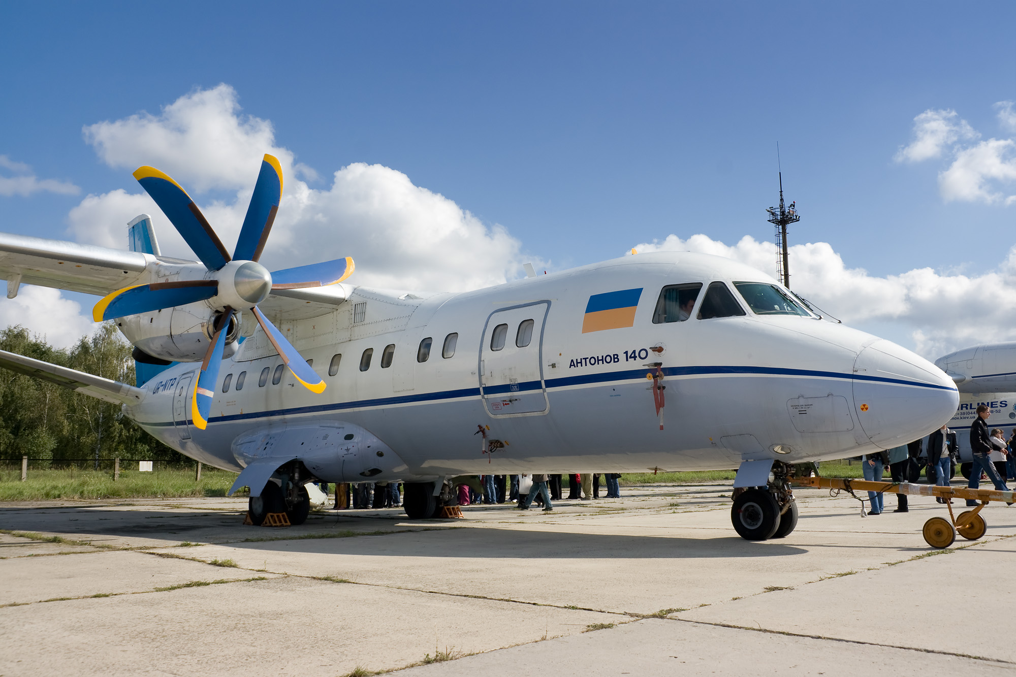 Antonov An-140 #1