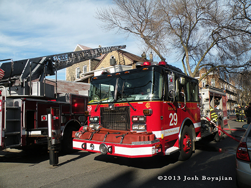 Chicago Engine 29 at fire scene