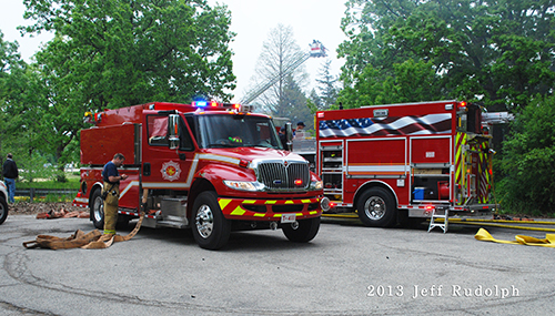 large fire in Libertyville at the Jamaican Gardens nursery