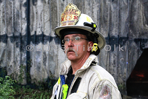 large fire in Libertyville at the Jamaican Gardens nursery