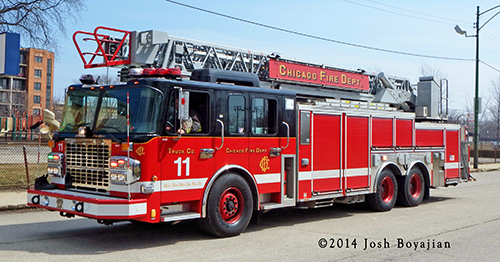 Spartan aerial ladder for the Chicago FD