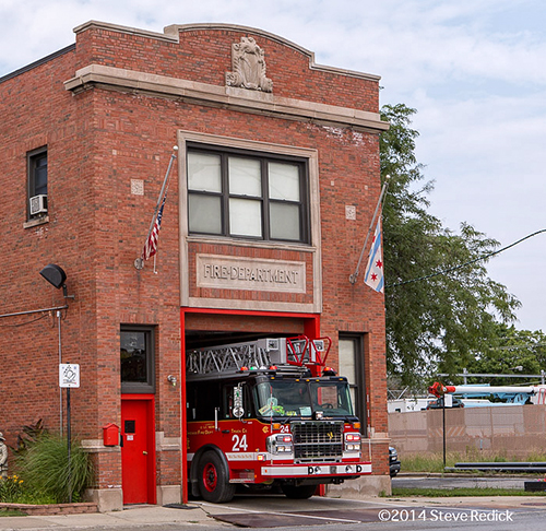 Chicago FD SpartanERV aerial ladder truck