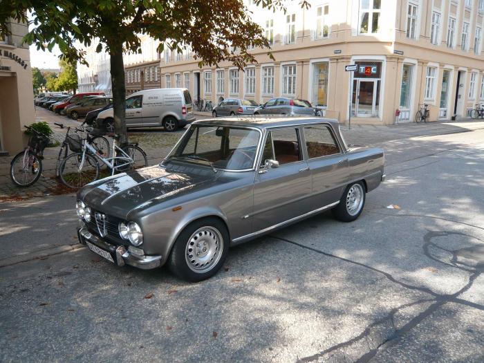 Alfa Romeo Giulia 1300 Super