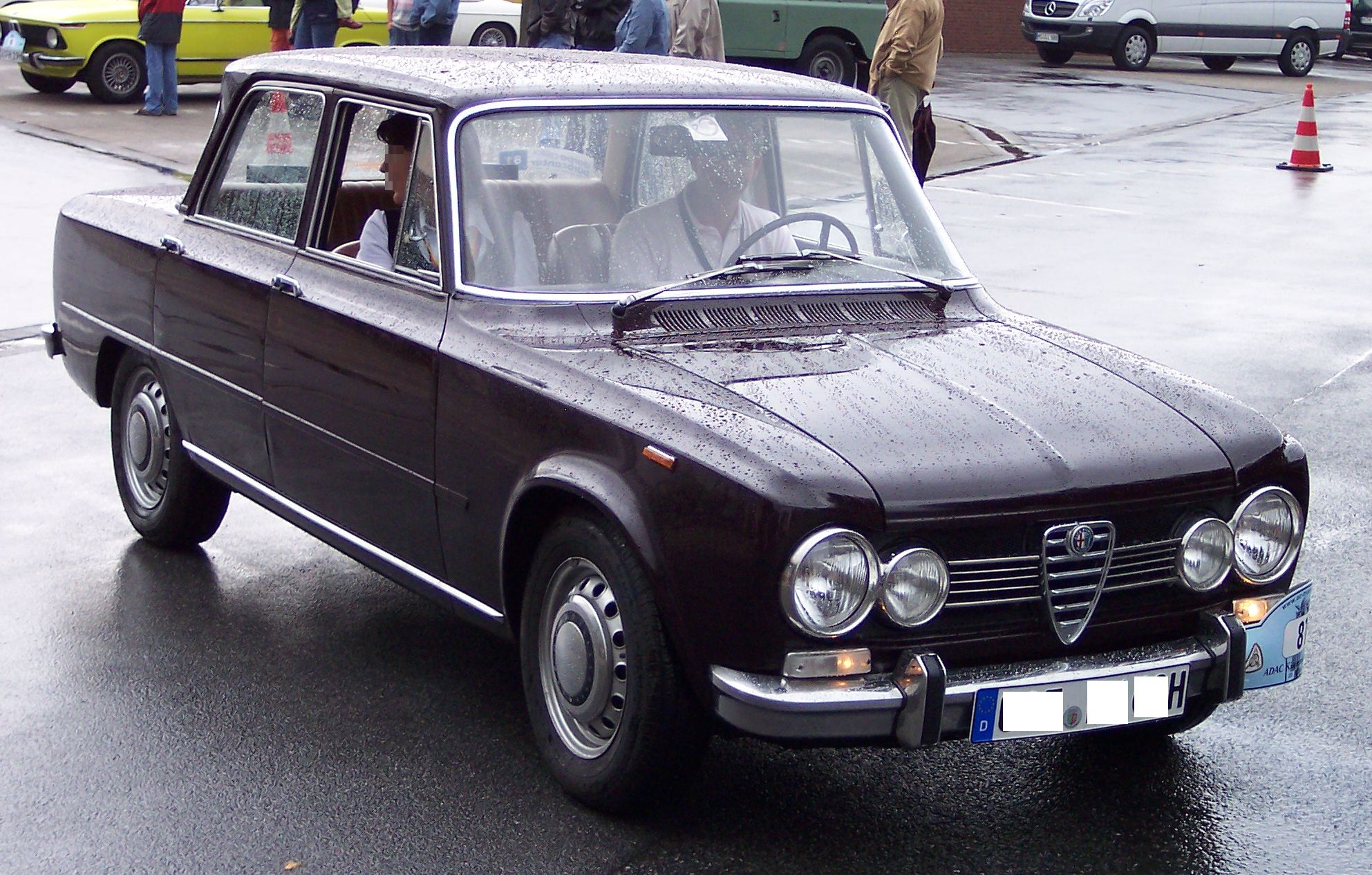 Alfa Romeo Giulia 1300 Super