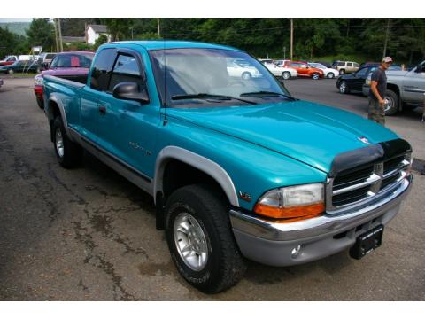 Dodge Dakota 3.9 i V6 4X4 Regular Cab