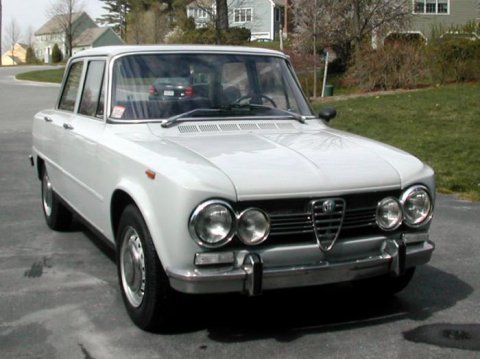 Alfa Romeo Giulia 1300 Super