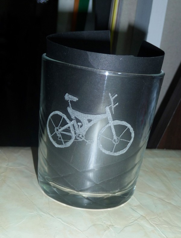 Verre à eau - Gravure sur verre - Vélo et surnom