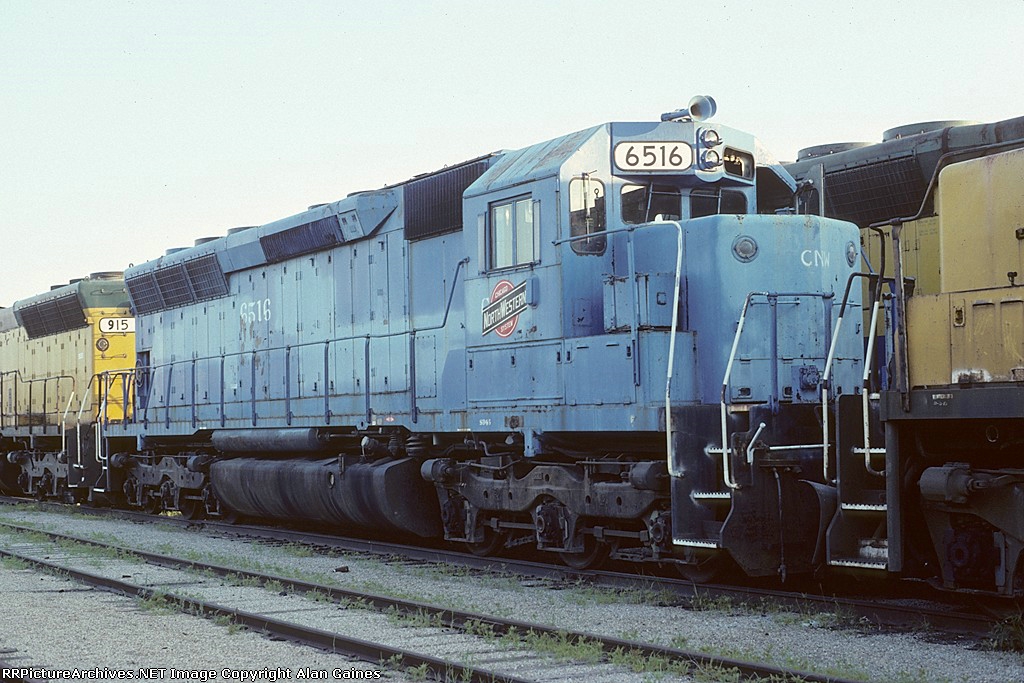 C&NW SD45 6516