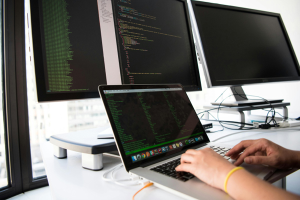 陜西仁茂機(jī)械設(shè)備有限公司取得機(jī)械設(shè)備組裝輔助安裝裝置，使用更加靈活:機(jī)械設(shè)備