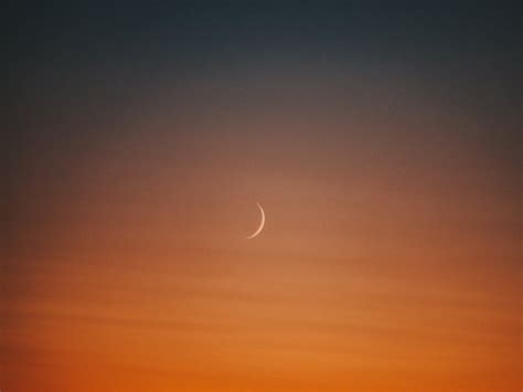 Brown Sky and Moon · Free Stock Photo