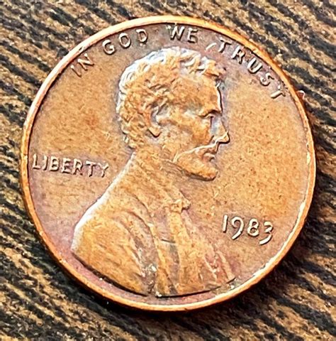 EXTREMELY RARE 1983 PENNY No Mint Mark - Etsy | Numismatique, Vieilles pièces de monnaie, Piece ...