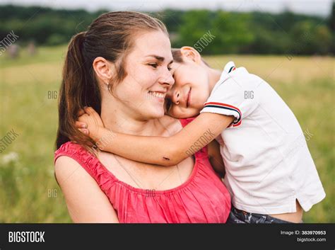 Mother Son Hugging Image & Photo (Free Trial) | Bigstock