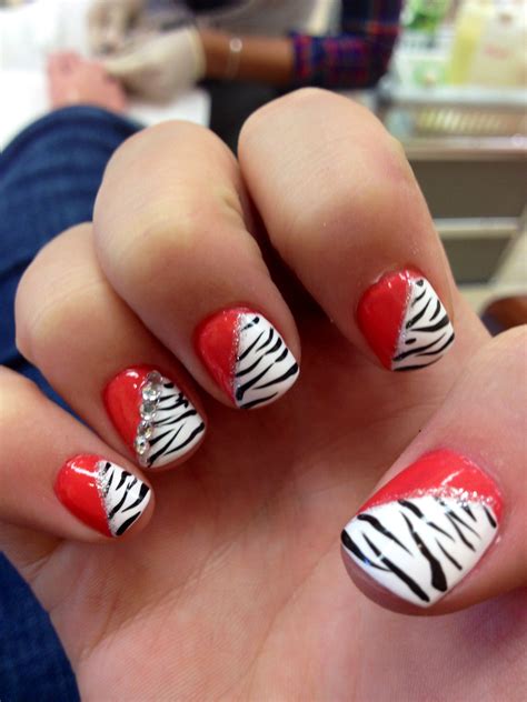 Zebra print nails 💅 Zebra Print Nails, Craze, Fashion Makeup, Hair And ...