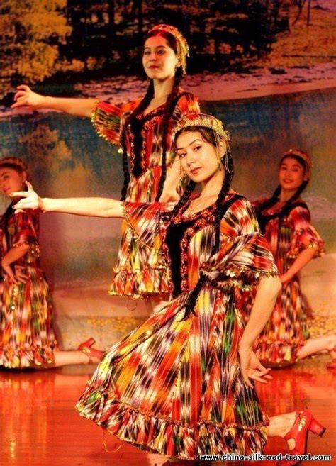 Uyghur dance from East Turkestan (Xinjiang, China) | Cultural dance, Xinjiang, Traditional outfits