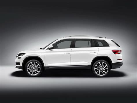 Skoda 7-Seater Crossover Imaginatively Rendered - autoevolution