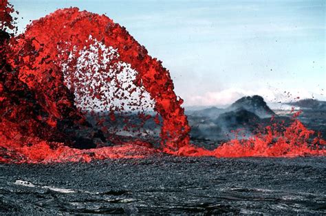 What is the Temperature of Lava? - Universe Today