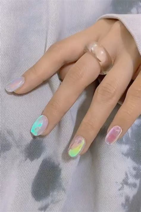 Aurora Nails Are The Next Big Thing In Instagram-Friendly Manicures | British Vogue