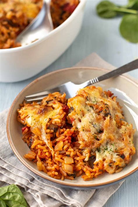 Cheesy Baked Tomato Rice - Easy Cheesy Vegetarian