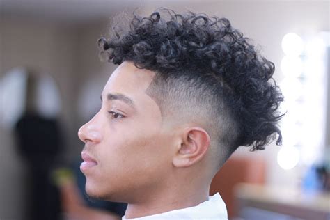 Low Drop Fade Haircut Long Hair A Complete Guide - favorite Men Haircuts