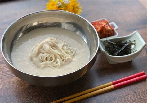 Korean Summer Noodle in Soybean Soup (콩국수) Recipe by Aunty Eiko's international cuisine ...