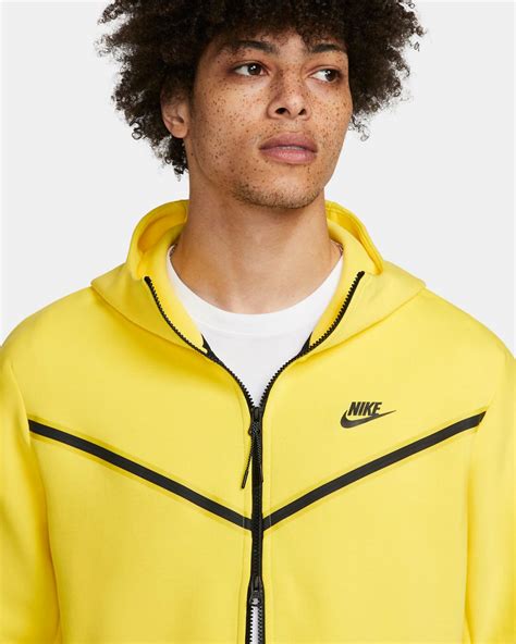 Nike Air Force 1 Low Tour Yellow Tech Fleece Hoodie Outfit