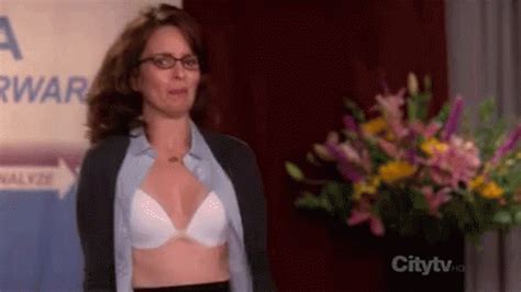 Everybody Dance Now - 30 Rock GIF - 30Rock TinaFey LizLemon - Discover ...