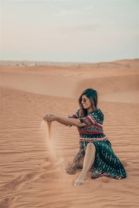 WHY A DESERT SAFARI TOUR SHOULD BE ON YOUR DUBAI BUCKET LIST — SUGAR & STAMPS