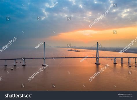 440 Hangzhou bay bridge Images, Stock Photos & Vectors | Shutterstock