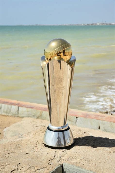 Shahid Afridi and Younis Khan unveiled the ICC Champions Trophy in Karachi | ESPNcricinfo.com