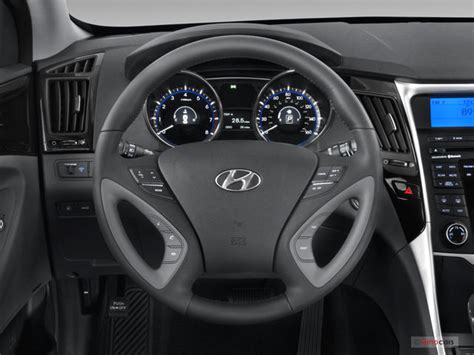 2011 Hyundai Sonata: 16 Interior Photos | U.S. News