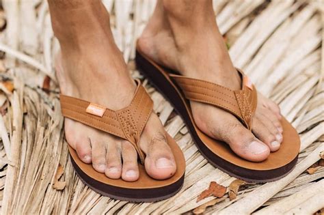 Our Tips for Finding the Right Flip Flops for Men