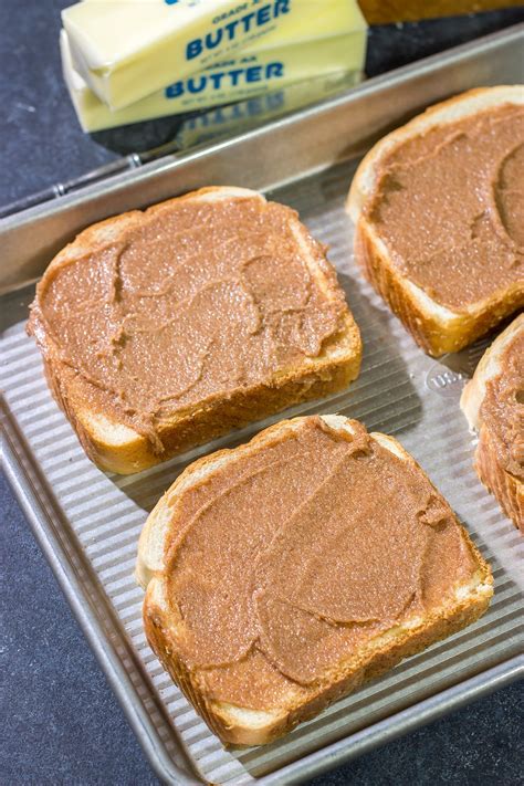 Homemade Cinnamon Toast | Simple recipe for the BEST cinnamon toast!