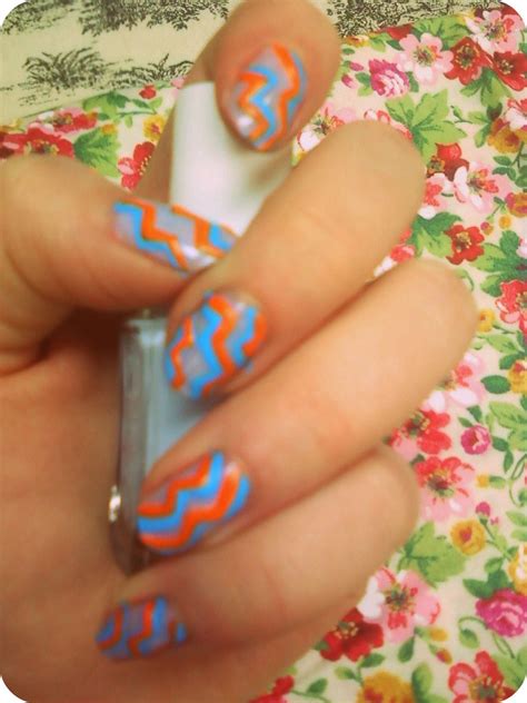 zig zag nails | Zig zag nails, Cute nails, Pretty and cute