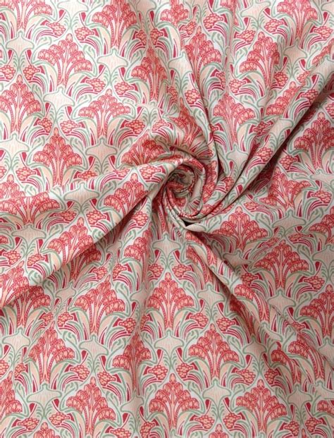 English Pima lawn cotton fabric, priced per 25cm. jugend style