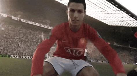 Cristiano Ronaldo GIF - Find & Share on GIPHY