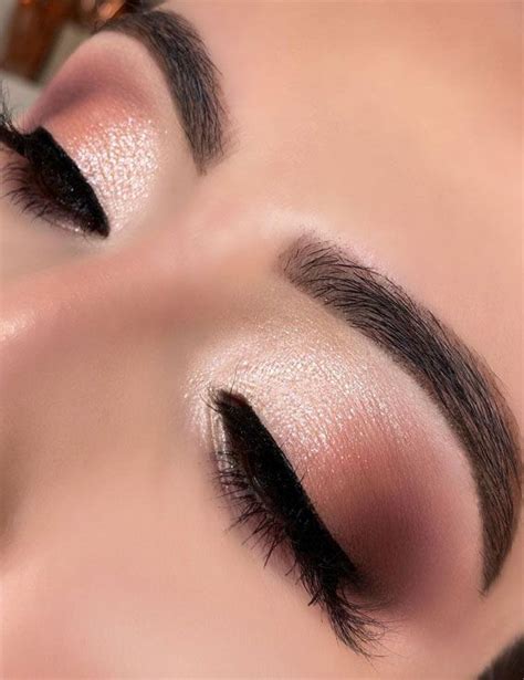 40. Soft Glam With Subtle Smokey If you love the soft glam look, then this idea is for you. This ...