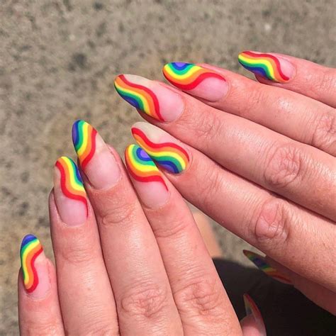 19 Coloridos diseños de uñas que te harán sentir alegre | Rainbow nails ...