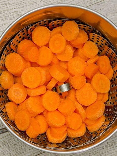 How to Boil Carrots: A Simple and Delicious Recipe - The Bella Vita