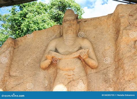 Statue of King Parakramabahu Stock Image - Image of aged, historical: 84285755