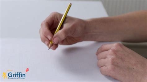 Handwriting - what does a 'good' pencil grasp look like - Kim Griffin