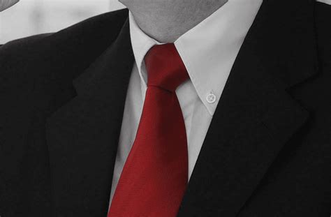 Can you wear a red tie with a black suit? Experts Chime In!