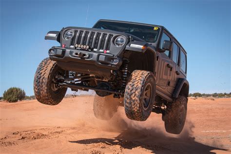 Jeep Wrangler JL: Top Off-Road Parts to Upgrade Your Ride | GearJunkie