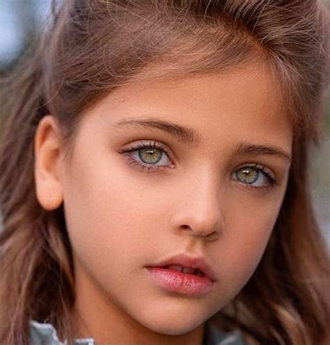 Pin by Ale_ ska on Eyes | Most beautiful eyes, Beautiful eyes, Girl with green eyes