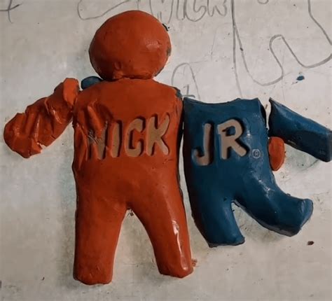 The Nick Jr. Productions Logo Clay Models (1999 VS 2022) : r/nostalgia