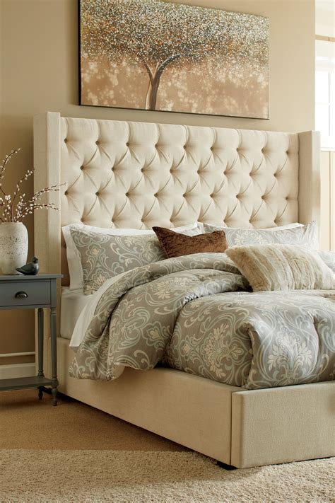 Beige Headboard Bedroom Ideas - Design Corral