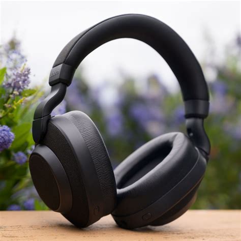 BEST NOISE CANCELLING HEADPHONES FOR 2020 - TechStory