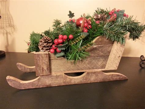 Wooden Sleigh Decoration Ideas