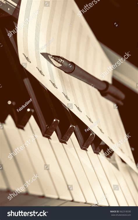 Music Notes On Piano Keys Stock Photo 562318330 | Shutterstock