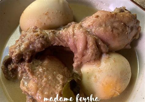 Resep 42. Opor Ayam Bumbu Instant oleh Madame Feysha - Cookpad